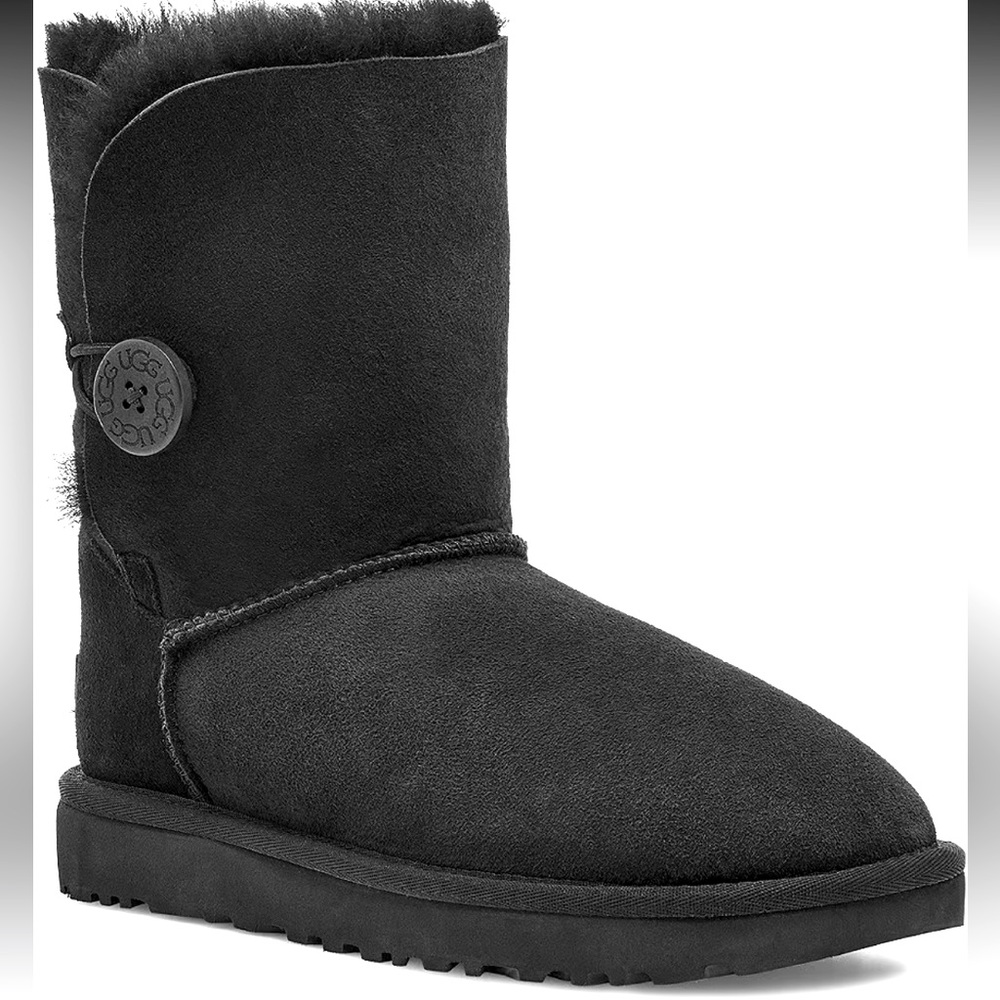 Ugg Bailey Crochet Button